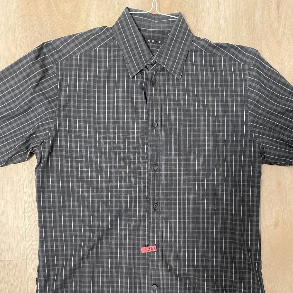 Men’s Theory Button Up Long Sleeve Dress Shirt Size Medium